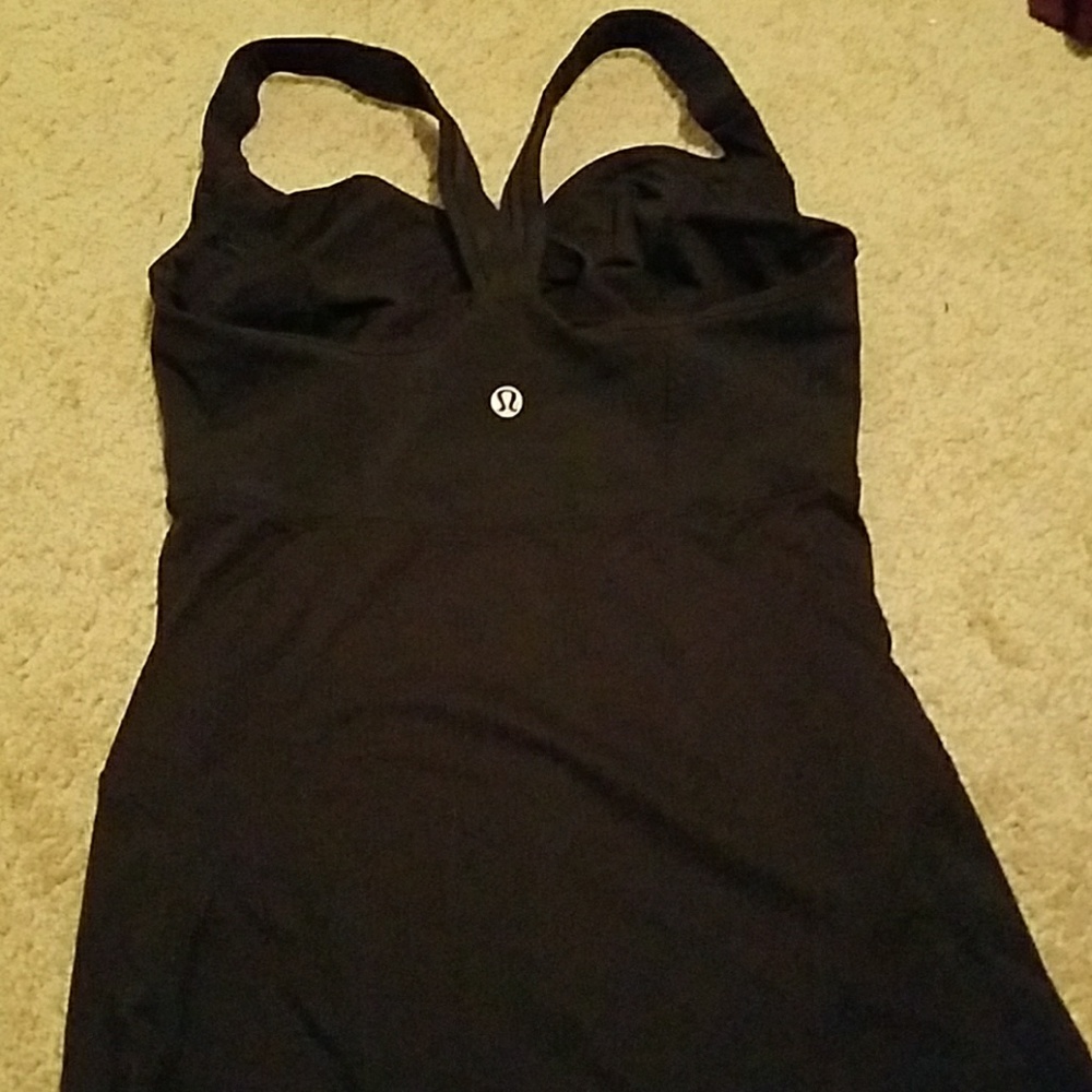 Lululemon tank